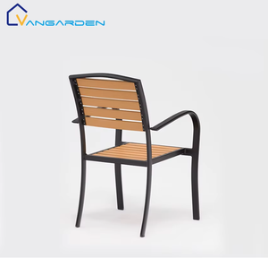 طقم طاولة وكراسي خارجي يحاكي الخشب، مقاوم للماء وسريع الجفاف ومضاد للصدأ، أثاث بسيط للحدائق والشرفات - Product Image 5