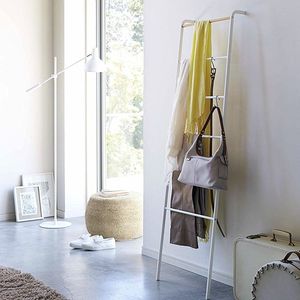 China Metal Furniture Factory Iron <strong>Leaning</strong> <strong>Ladder</strong> 5 Rungs Bedside Towel Floating <strong>Shelves</strong> - Product Image 3