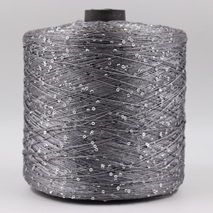 COOMAMUU Poliéster <span class=keywords><strong>Fancy</strong></span> <span class=keywords><strong>Spangle</strong></span> Irregular Shape Sequin Yarn para tejer y tejer - Product Image 6