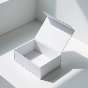 <span class=keywords><strong>Caja</strong></span> de Regalo de Lujo Personalizada en Forma de Libro - Cartón Rígido con Laminado Mate y Grabado en Relieve, Cierre Magnético con Forro de EVA para Regalos de Marca - Product Image 4