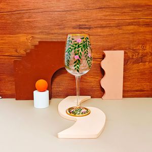 Verres à vin personnalisés OEM/ODM avec bordure dorée, motif floral, gobelet grande capacité, verre en cristal, cadeau créatif, verre à vin rouge - Product Image 5