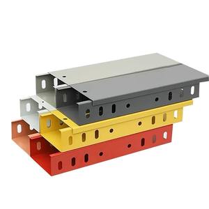 Goulotte de câblage isolante à pulvérisation, disponible en plusieurs couleurs, de type à fentes, pour l'industrie légère et l'électronique - Product Image 6