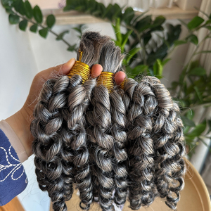 <span class=keywords><strong>Capelli</strong></span> umani vergini in ciocche, colore 1B grigio <span class=keywords><strong>sale</strong></span> e pepe, texture riccia per intrecciare. - Product Image 5