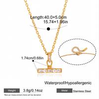 Collier personnalisé en acier inoxydable plaqué or 18 carats avec pendentif en zircon baguette en forme de T, collier à chaîne tendance pour femmes