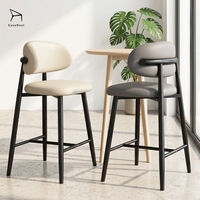 Tabouret de bar simple en cuir de 65 cm ou 75 cm de hauteur avec dossier rembourré pour la maison ou le café (vente en gros)