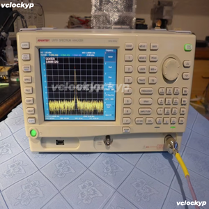 Analyseur de spectre Advantest U3751 9kHz – 8GHz avec référence OCXO opt.20 - Product Image 3