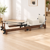 Reformer de Pilates commercial portable et pliable en bois de chêne avec plateforme de saut pour la maison, la salle de sport et l'entraînement physique