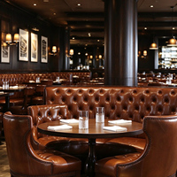 Meubles de restaurant commerciaux, chaise de salle à manger en cuir brun vintage capitonnée, table ronde en bois massif pour bistrot, café, hôtel