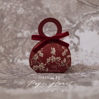Boîte en carton blanche pour invités Boîte d'emballage cadeau Fleur française et oiseau Boîte à bonbons portable pour mariage avec ruban et perles