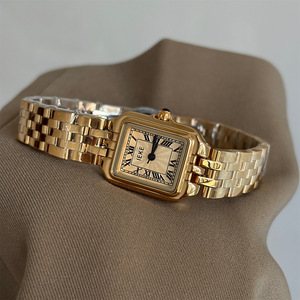 Relojes de mujer clásicos, romanos, retro, cuadrados, minimalistas, elegantes y de alta calidad al por mayor, con un diseño elegante. - Product Image 2