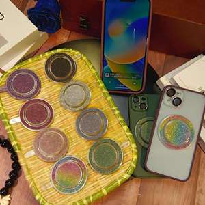 Soporte Magnético Flexible para Teléfono Móvil de 5.8-7 Pulgadas con Purpurina, Cargador Incluido, Anillo de Agarre Compatible - Product Image 3