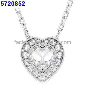 Set di Gioielli Ariana Grande di Tendenza di un Famoso Marchio di Design con Cuore di Cristallo e Diamanti Lucenti, Grande Successo di Vendite - Product Image 3