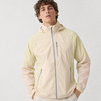 Vestes de randonnée imperméables personnalisées, en nylon crème, à capuche, coupe-vent, légères, avec fermeture éclair intégrale, pour la randonnée en plein air.