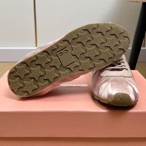 Zapatillas de Skate Bajas de Seda Nuevas 2026, Estilo Vintage con Suela Delgada, Zapatillas Deportivas Casuales Planas con Parte Superior Suave y Arrugada para Mujer - Product Image 2