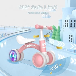 Juguetes de bicicleta de equilibrio para bebés con iluminación colorida, bicicleta de equilibrio para niños pequeños, sin pedal, 4 ruedas silenciosas y asiento suave, primer paseo preescolar - Product Image 3