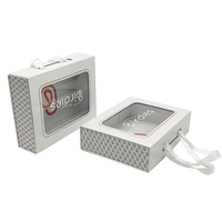 Boîte magnétique de luxe personnalisée en usine avec poignée Paquet cadeau blanc avec fenêtre Boîte en papier dur Boîte en papier pour vêtements et sous-vêtements