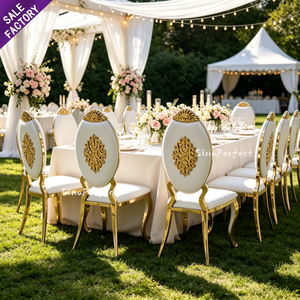 Muebles Personalizados para Recepción de Bodas, Silla de Banquete de Acero Inoxidable con Respaldo Ovalado Dorado y Blanco para Alquiler en Hoteles y Eventos - Product Image 1