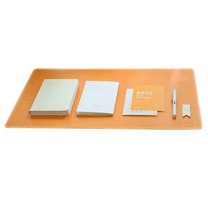 Tapis de souris de bureau de jeu imperméable et anti-rayures Double face Portable Large <span class=keywords><strong>Gamer</strong></span> Waterproof Leather Home Desk Mat - Product Image 6