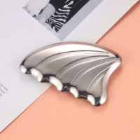 Grattoir Gua Sha en acier inoxydable 304 pour massage facial froid, favorisant l'absorption du sérum et améliorant l'élasticité