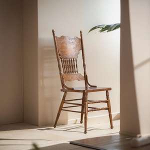 Silla de comedor americana retro de madera maciza, estilo rústico Windsor, estable para uso en interiores. - Product Image 3