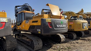รถขุดมือสอง Volvo EC250DL สีเหลือง เครื่องจักรกลหนักสำหรับงานก่อสร้าง - Product Image 4
