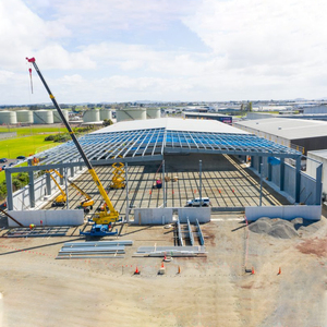 <span class=keywords><strong>Vendita</strong></span> calda a basso costo struttura prefabbricata <span class=keywords><strong>in</strong></span> acciaio capannone fattoria capannoni struttura prefabbricata <span class=keywords><strong>in</strong></span> acciaio struttura prefabbricata - Product Image 1