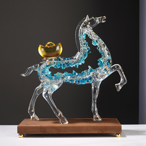 Adorno de resina con forma de caballo de la suerte, decoración Feng Shui para sala de estar, regalo de inauguración de casa - Product Image 1