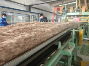 <span class=keywords><strong>Lana</strong></span> <span class=keywords><strong>de</strong></span> <span class=keywords><strong>Vidrio</strong></span> <span class=keywords><strong>de</strong></span> Alta Densidad, Ecológica, Aislante del Calor y Acústica, <span class=keywords><strong>de</strong></span> Color Marrón, <span class=keywords><strong>de</strong></span> Base Biológica para Edificios Comerciales - Product Image 3