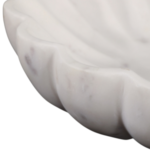 Ciotola Decorativa in Marmo con Bordi Ondulati, Centrotavola Artigianale, Elemento d'Arredo Moderno - Product Image 5