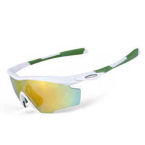 Vente chaude <span class=keywords><strong>lunettes</strong></span> de cyclisme <span class=keywords><strong>lunettes</strong></span> de soleil <span class=keywords><strong>lunettes</strong></span> de sport cyclisme <span class=keywords><strong>lunettes</strong></span> de vélo polarisées Cool et adapté aux cadeaux - Product Image 3