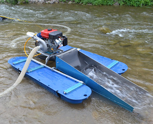 2.5 Inch gold mining dredge boat gold mining in the river portable stool