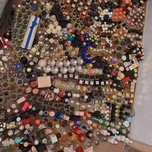 ผู้ผลิตน้ำหอม รับผลิตแบรนด์ส่วนตัว ขายส่ง น้ำหอม 50 มล. ติดทนนาน สำหรับผู้ชายและผู้หญิง น้ำหอมดีไซเนอร์หรูหรา ของแท้ - Product Image 1