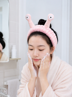 MUJU HQS003 Bandeau de lavage du visage en peluche antidérapant à grandes oreilles d'escargot, 6 couleurs, logo personnalisé, prêt à la vente en détail