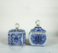 Pot décoratif en porcelaine bleu et blanc fait à la main petit pot de stockage en céramique antique pour la décoration intérieure