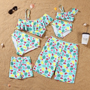 Nuovi Costumi da Bagno Coordinati per Famiglia: Bikini, Gonne, Pantaloncini, Set Floreali Estivi per Mamma, Papà e Bambini - Product Image 2