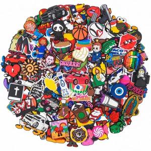 Nouveaux charms de chaussures de dessin animé très demandés, accessoires de décoration de chaussures <span class=keywords><strong>anime</strong></span> en gros, charms de chaussures en PVC souple pour les fans de pantoufles - Product Image 3