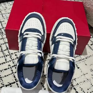 Chaussures de sport en cuir de luxe de haute qualité avec rivets, décontractées et de course, pour hommes et femmes, style sport et marche - Product Image 5