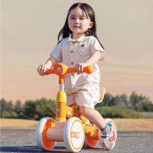 Bicicleta de cuatro ruedas para niños pequeños de 1 a 3 años, ruedas de plástico naranja, entrenador de equilibrio seguro, vehículo para niños. - Product Image 1