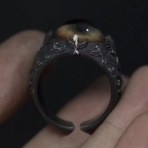 Bague personnalisable vintage en alliage foncé avec motif œil de corbeau et œil de Dieu, en verre, pour l'index, à ouverture réglable - Product Image 4