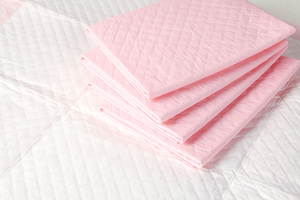 แผ่นรองฝึกสุนัขแบบใช้แล้วทิ้ง ขนาด 60*90 ซม. ผลิตตามสั่ง (OEM) กันน้ำ ซึมซับดี สำหรับผู้ค้าส่งอุปกรณ์ฝึกสัตว์เลี้ยง - Product Image 5