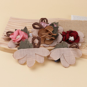 Décoration florale en tissu 3D 9,5 cm, faite à la main, pour cheveux, chaussures, sacs, vêtements et accessoires - Product Image 3