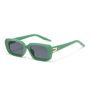 Jamie L2504 <b>Small</b> <b>Frame</b> <b>Sunglasses</b> Black Plastic UV400 Women's Fashion Sunshades - Product Image 3
