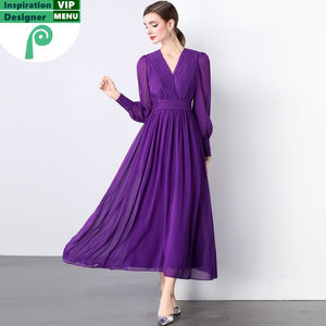 Robe longue élégante pour femme, prête à être expédiée, jupe plissée violette tendance, manches longues, col en V, pour les soirées. - Product Image 4