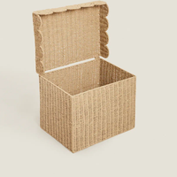 Panier de rangement en rotin naturel tissé à la main adapté pour contenir des accessoires et des articles de cuisine du Vietnam