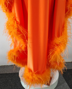 A10843 Abito da <span class=keywords><strong>Donna</strong></span> Tinta Unita Arancione con Scollo a V, <span class=keywords><strong>Vestito</strong></span> Comodo e Ampio con Finiture in Piume, <span class=keywords><strong>Elegante</strong></span> Abbigliamento da Sera - Product Image 6