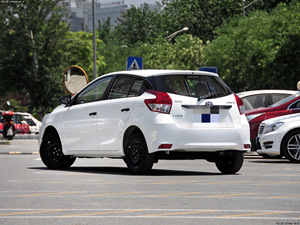 Exportaciones de China: Autos Usados de Alta Calidad: <span class=keywords><strong>Toyota</strong></span> <span class=keywords><strong>Yaris</strong></span> 2014, Precio Accesible y en Existencia - Product Image 4