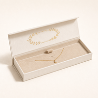 Boîte cadeau pour collier personnalisée, emballage de bijoux de luxe avec estampage à chaud en or et finition de surface haut de gamme pour bijoux