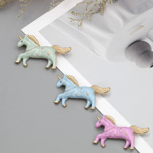 ドレスブローチとドレス用ピンユニコーン馬のブローチピンカスタマイズファッションメタルジュエリー - Product Image 5