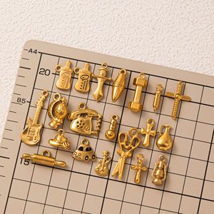 Pendentifs miniatures en acier inoxydable plaqué or 18 carats PVD pour enfants Golden Memory Lane, bijoux tendance pour la création DIY - Product Image 4