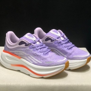 รองเท้าเทนนิสแฟชั่นคุณภาพสูง Hokas Bondi 9 รุ่นสั่งทำพิเศษ ระบายอากาศได้ดี สวมใส่สบาย เหมาะสำหรับกีฬา วิ่งมาราธอนกลางแจ้ง กันลื่น รองเท้าฤดูหนาว Hokas - Product Image 4